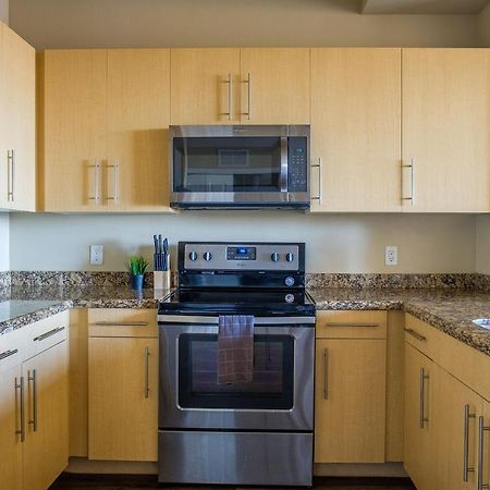 Frontdesk Oakwood Residence Apts Uptown Dallas Exterior foto